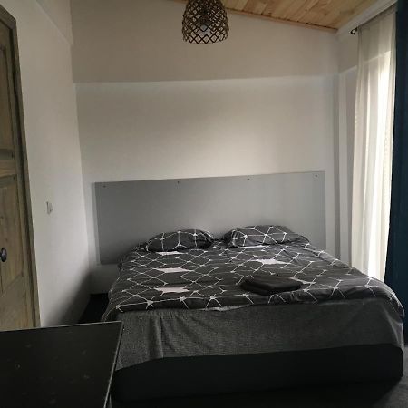 Zaton Guesthouse Cholpon-Ata Bagian luar foto